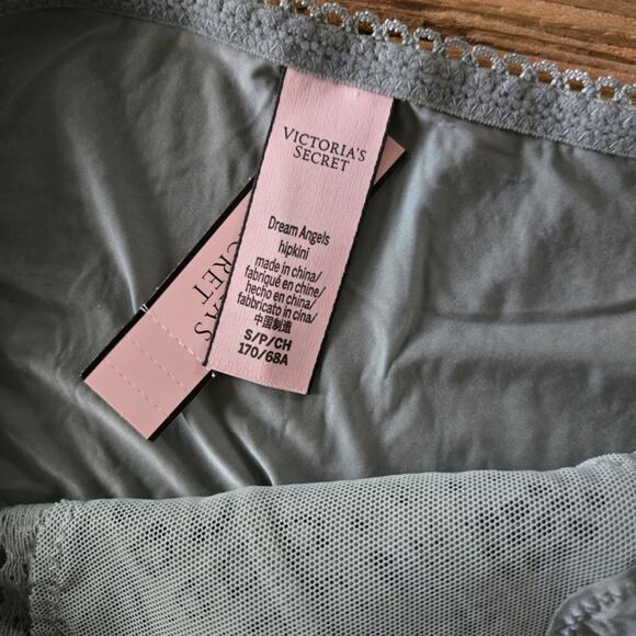 Victoria's Secret Dream Angels Lace and Smooth Panty Bundle sz Small New - Picture 5 of 7